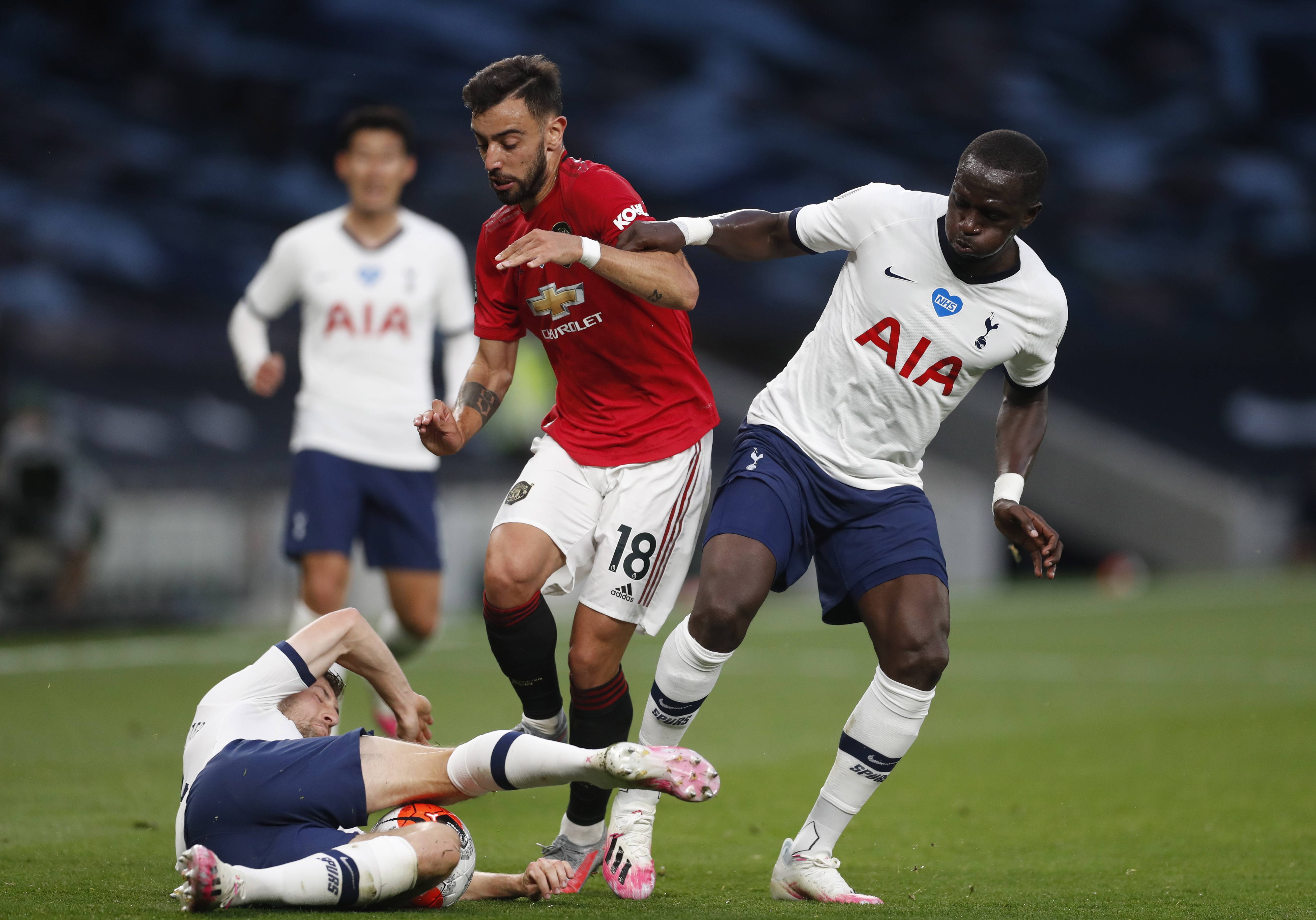 行为并非首 行为并非首